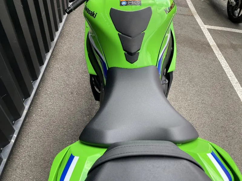 ZX10R