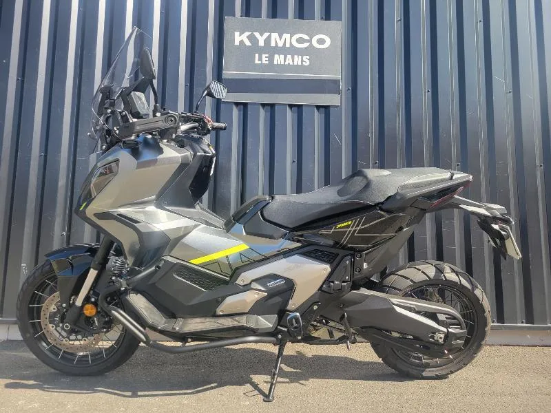 XADV 750 DCT