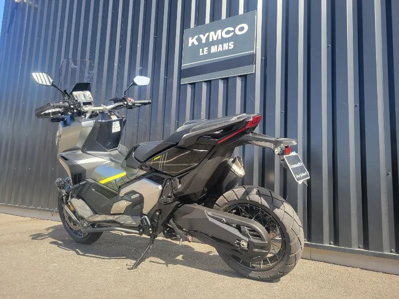 XADV 750 DCT