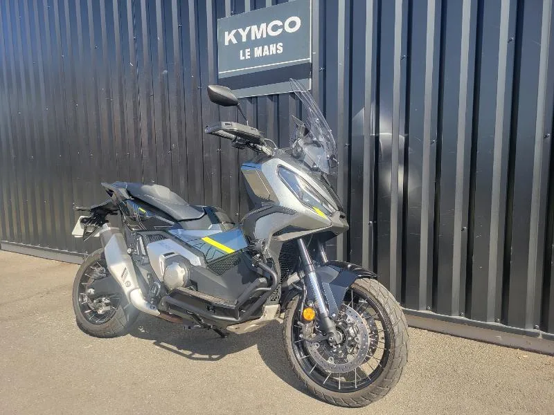 XADV 750 DCT