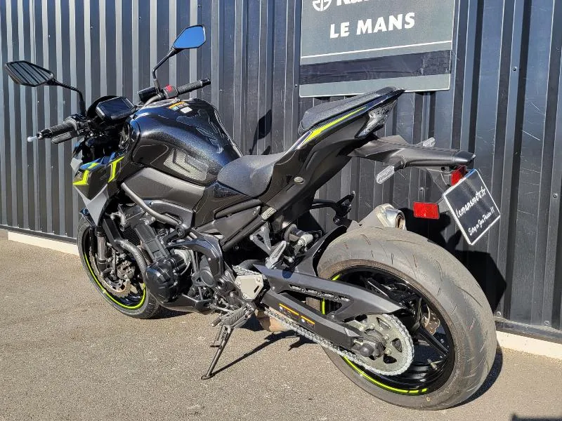 Z 900