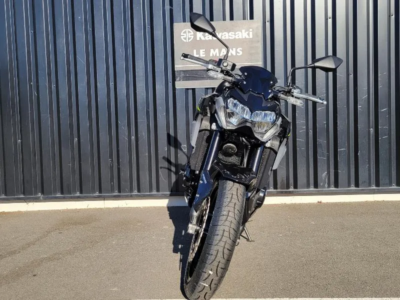 Z 900
