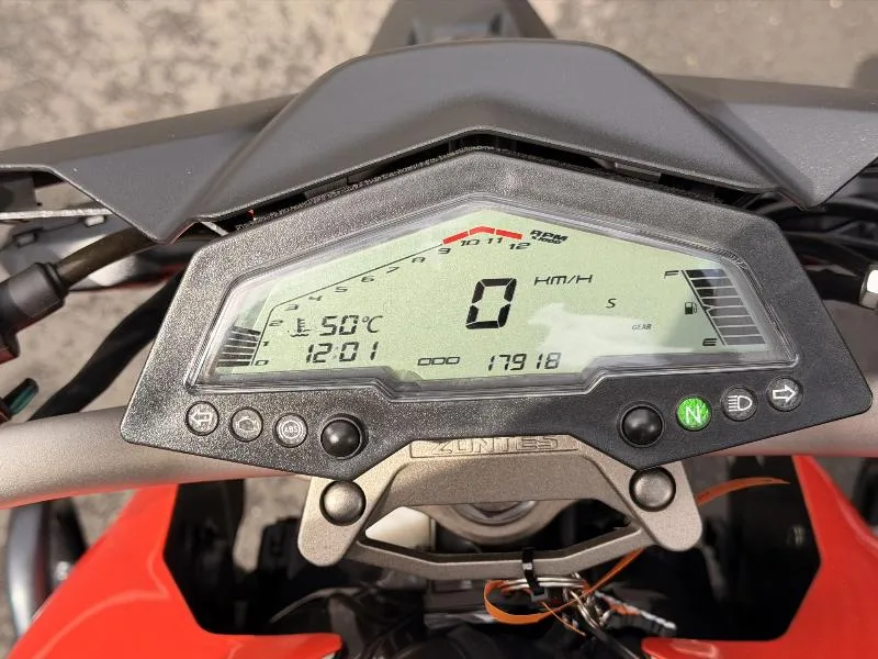125 HYPER TRAIL