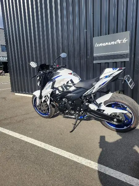 GSXS 750