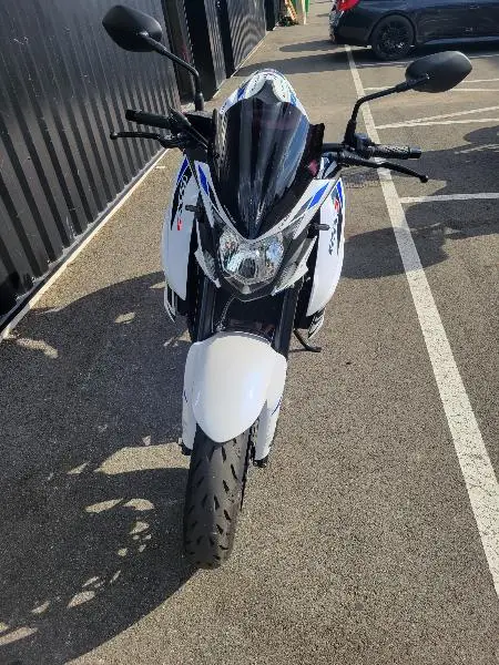 GSXS 750