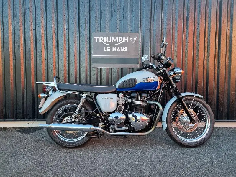 Bonneville T100