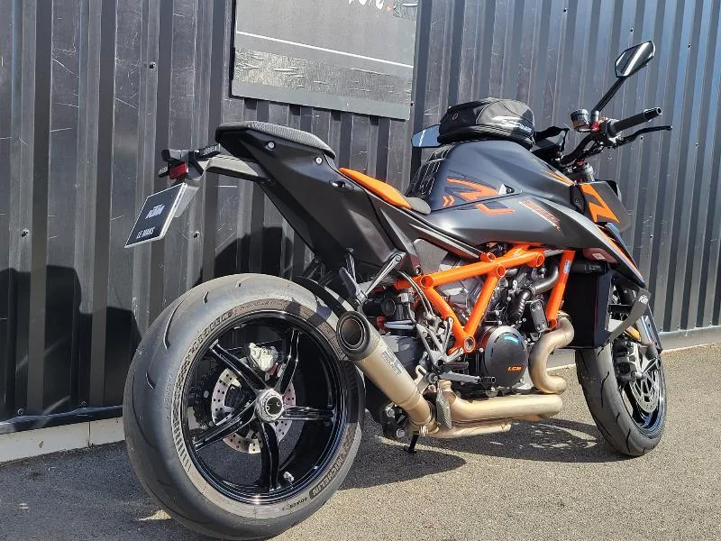 1390 SUPER DUKE R