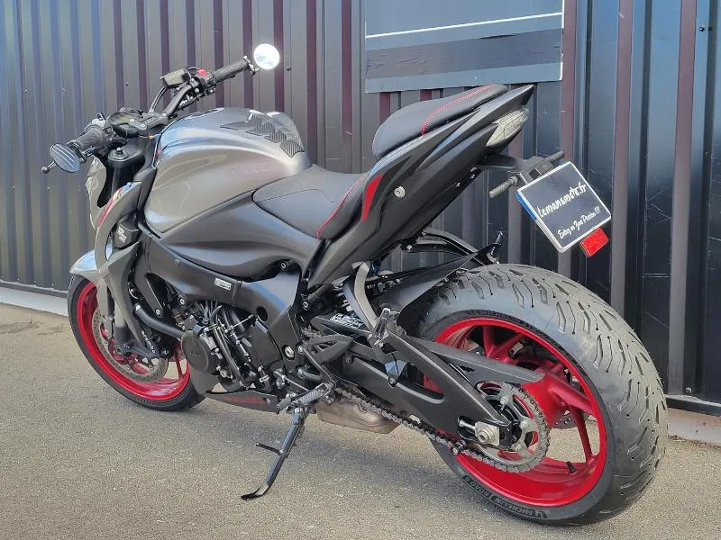 GSXS 1000
