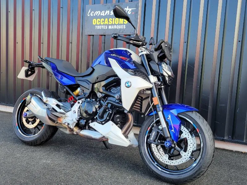F 900 R