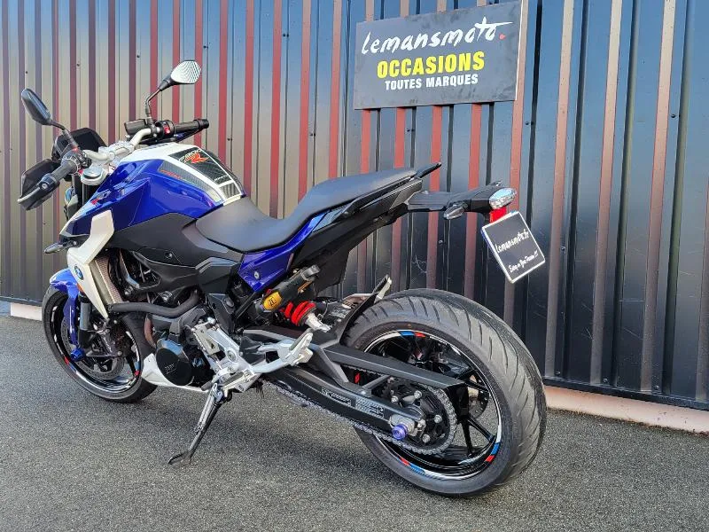 F 900 R