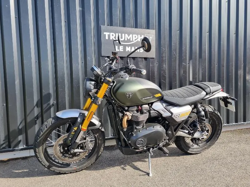SCRAMBLER 900