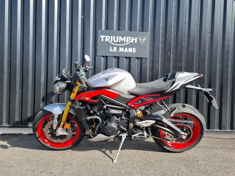 STREET TRIPLE 765 RX