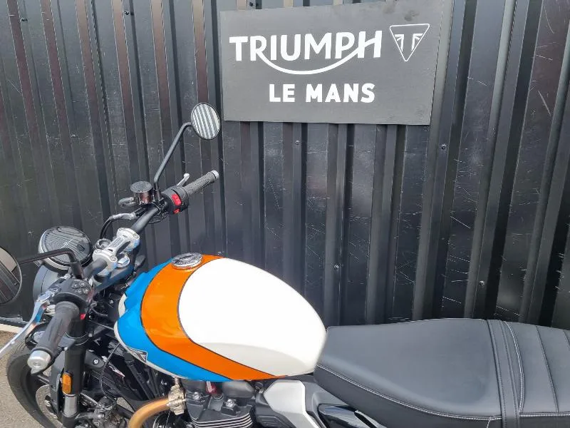 SPEED TWIN 900