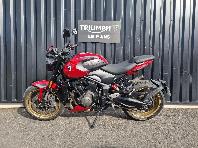 TRIDENT 800
