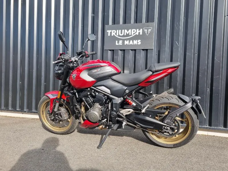 TRIDENT 800