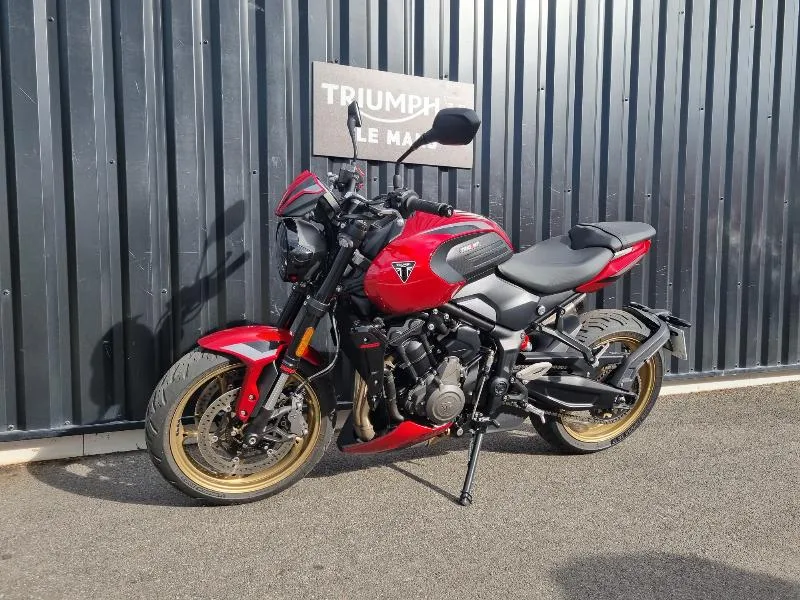 TRIDENT 800