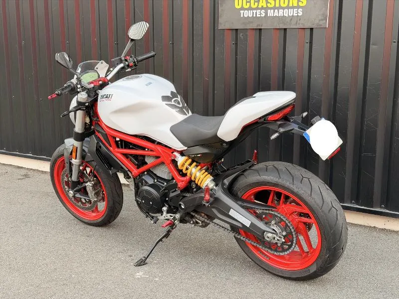 MONSTER 797