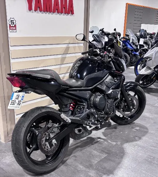 XJ6N
