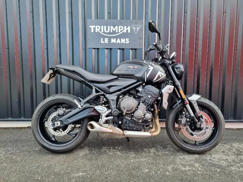 TRIDENT 660