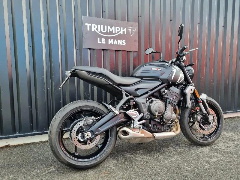 TRIDENT 660