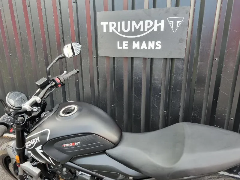 TRIDENT 660