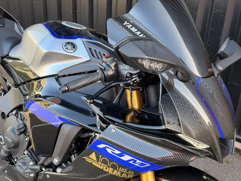 R1M