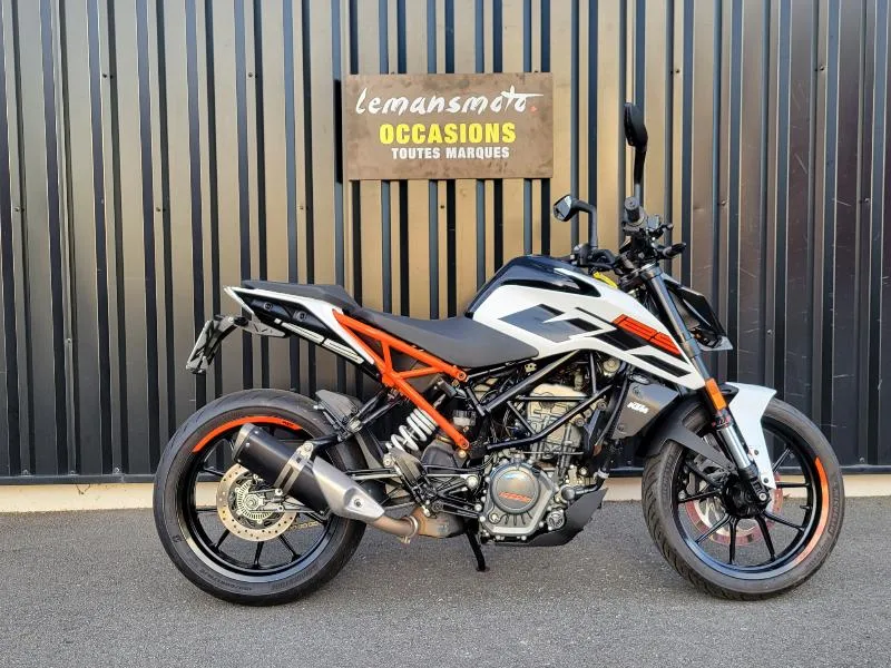 125 DUKE ABS