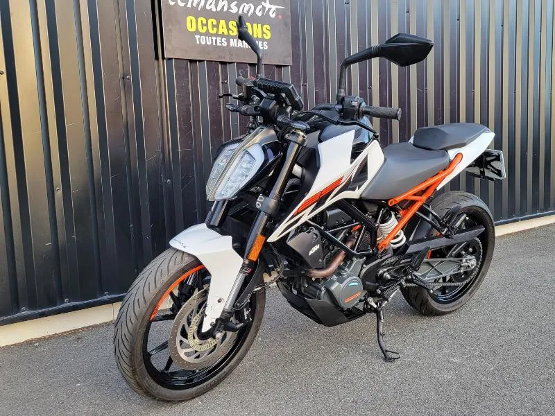 125 DUKE ABS