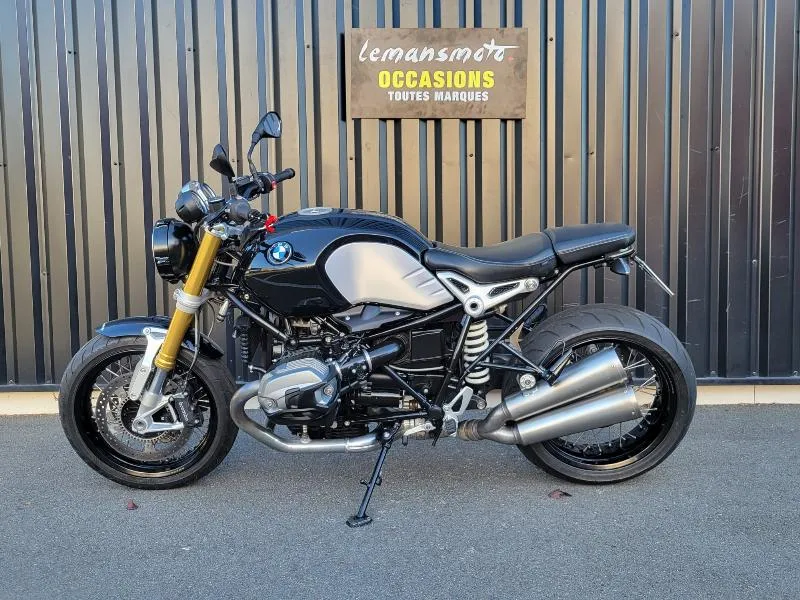 R NineT