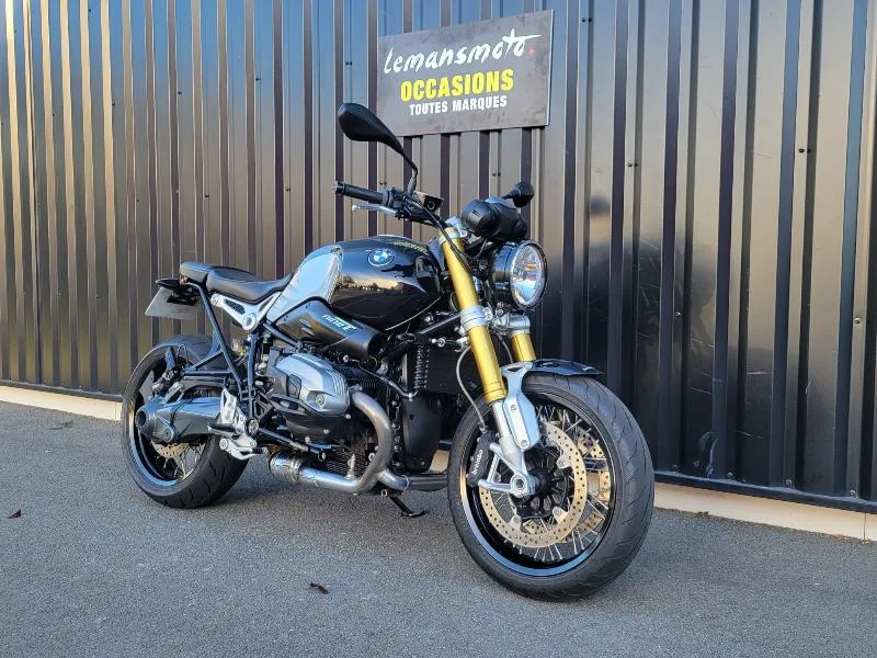 R NineT