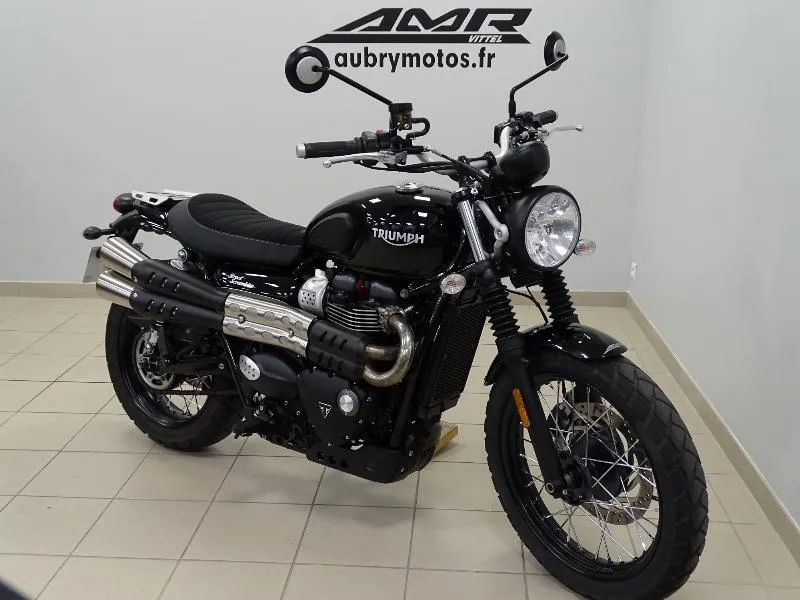 STREET SCRAMBLER 900