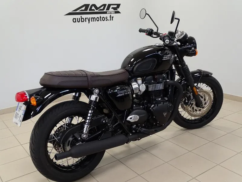 Bonneville T120 Black