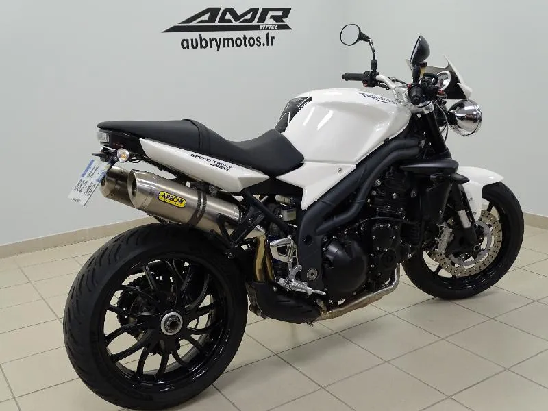 SPEED TRIPLE 1050