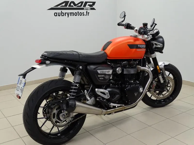 SPEED TWIN 1200