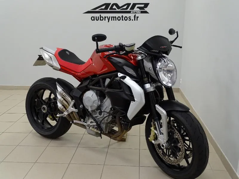 BRUTALE 800