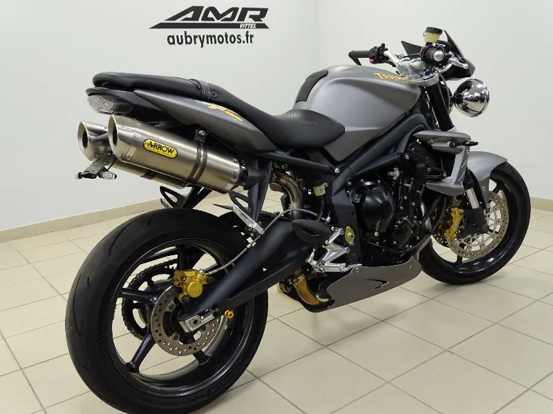 STREET TRIPLE 675 R