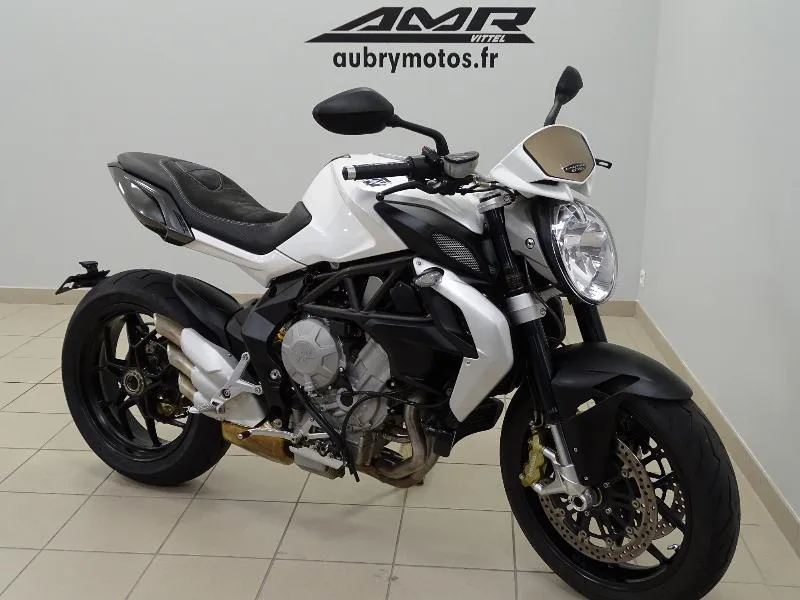 BRUTALE 675