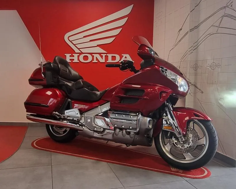 GL1800 GOLDWING