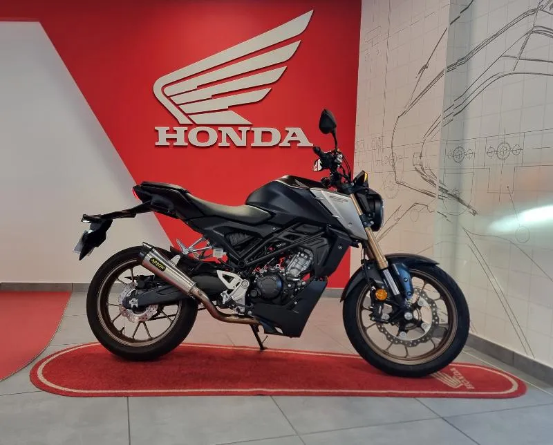 CB 125  R