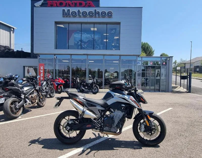 790 DUKE ABS