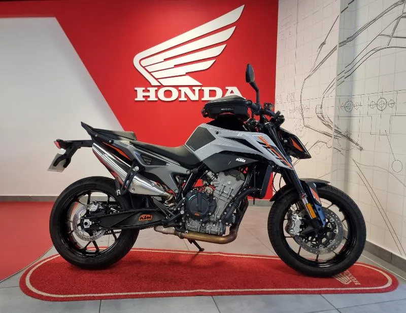 790 DUKE ABS