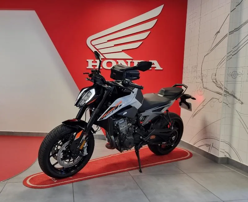 790 DUKE ABS