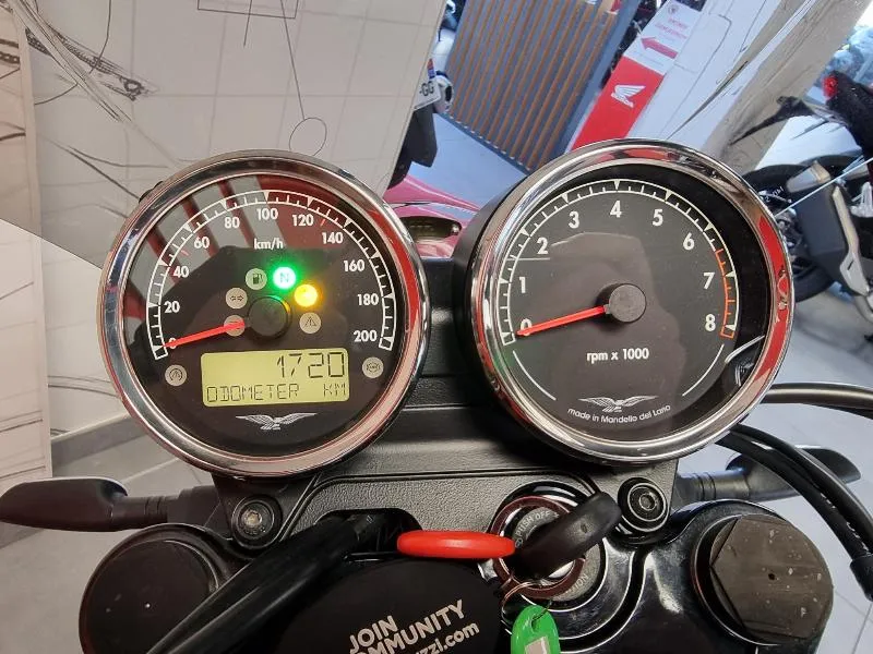 V7 SPECIAL