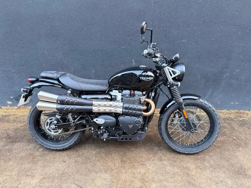 STREET SCRAMBLER 900