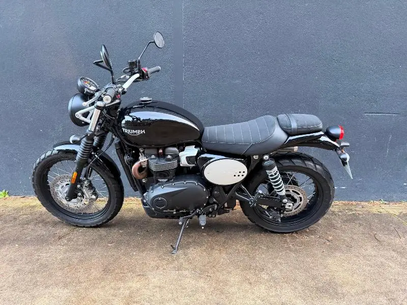 STREET SCRAMBLER 900