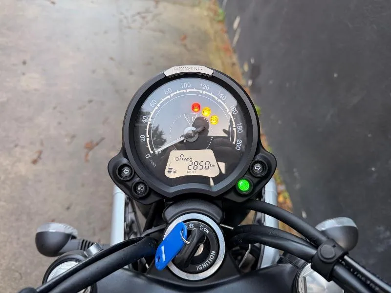 STREET SCRAMBLER 900