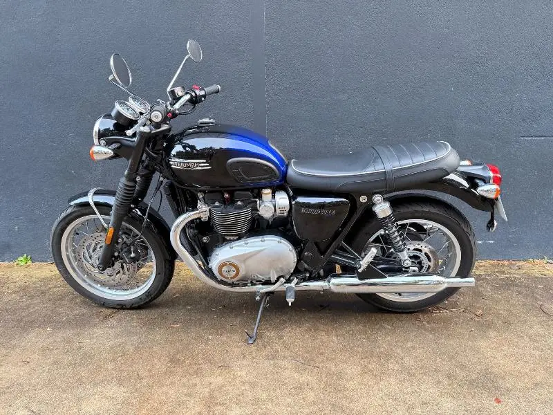 BONNEVILLE T120
