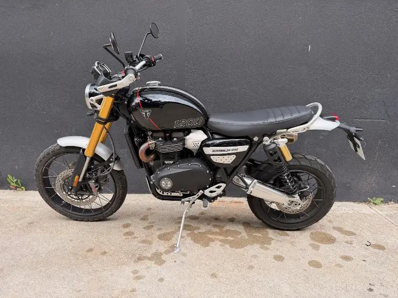 SCRAMBLER 1200 XE
