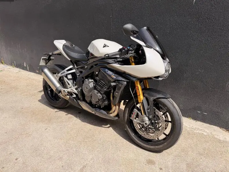 SPEED TRIPLE 1200 RR