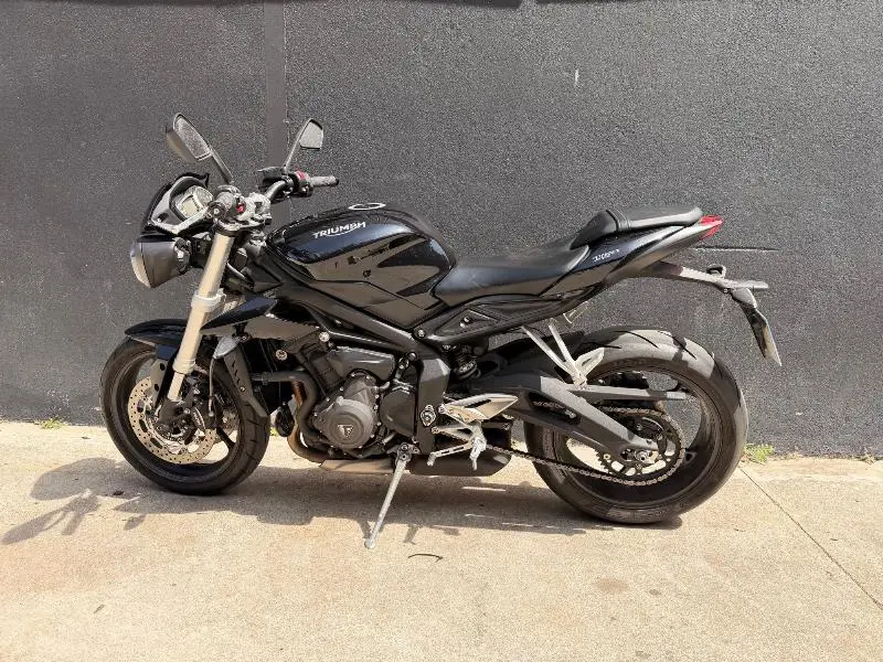 STREET TRIPLE 660 S A2